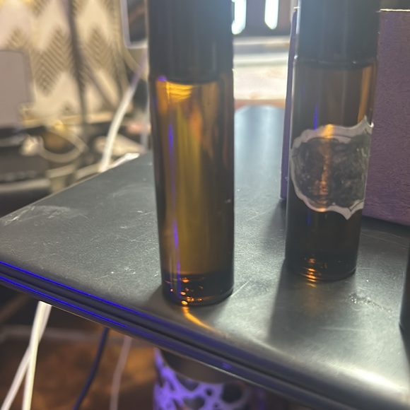 Colognes and perfumes amazing fragrances 10ml bottles - Picture 3 of 4